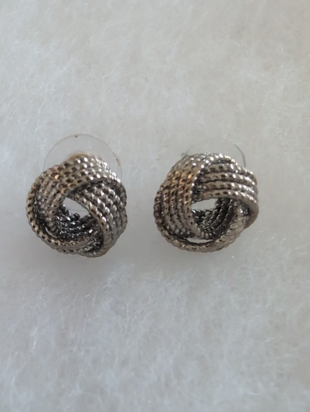 Vtg Textured Silver Love Knot Stud Earrings - Rope Mesh Knot Design